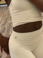 Bodybuilding seamless pant’s set pants and top (set) - Image 8